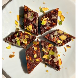 Chocolate Dryfruit Barfi / చాక్లెట్ డ్రైఫ్రూట్ బర్ఫీ Chocolate Dryfruit Barfi / చాక్లెట్ డ్రైఫ్రూట్ బర్ఫీ